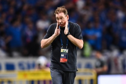 开yun体育app官方下载-记者：申花两球落后没放弃，伤缺如此多外援目前成绩还能接受