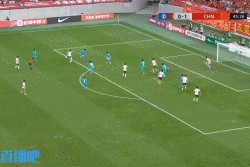 云开体育app官网-U22国足2-0领先!下半场开场仅30秒,王钰栋策动,李新翔头球破门 云开体育app官网-U22国足2-0领先!下半场开场仅30秒,王钰栋策动,李新翔头球破门