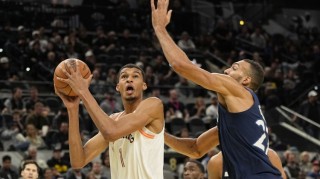 开yun体育app官方下载-NBA彩经：残阵出击！森林狼客场力拼马刺